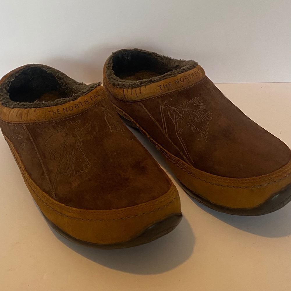 The North Face NSE Traction Mule Women 7.5 Brown Excellent Suede Slippers